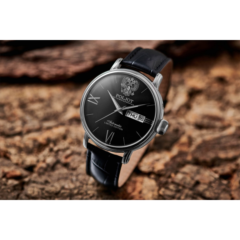Tsar_of_Russia_Black_Lifestyle_sm-min