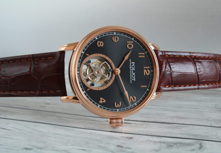Tourbillon_VXIII_schwarz (3)