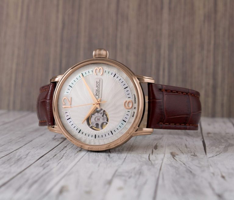 Jaros_Open_Heart_38NH_4286811_rosegold_lifestyle_03